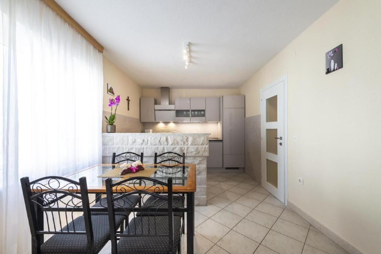 Holiday Home Swiss Cavtat Esterno foto